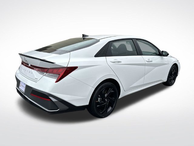 New 2026 Hyundai Elantra SEL FWD image 13