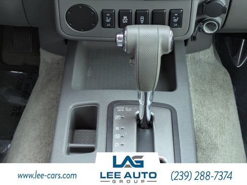 Used 2014 Nissan Frontier SL RWD image 16