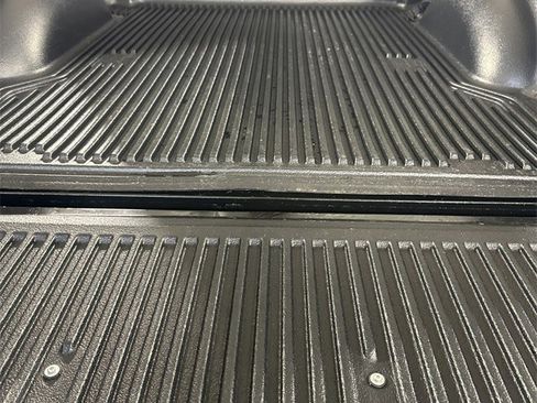 Used 2022 Ford F150 Lariat w/ Equipment Group 502A High image 34