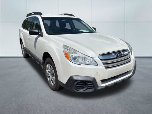 Used 2013 Subaru Outback 2.5i AWD/4WD image 5