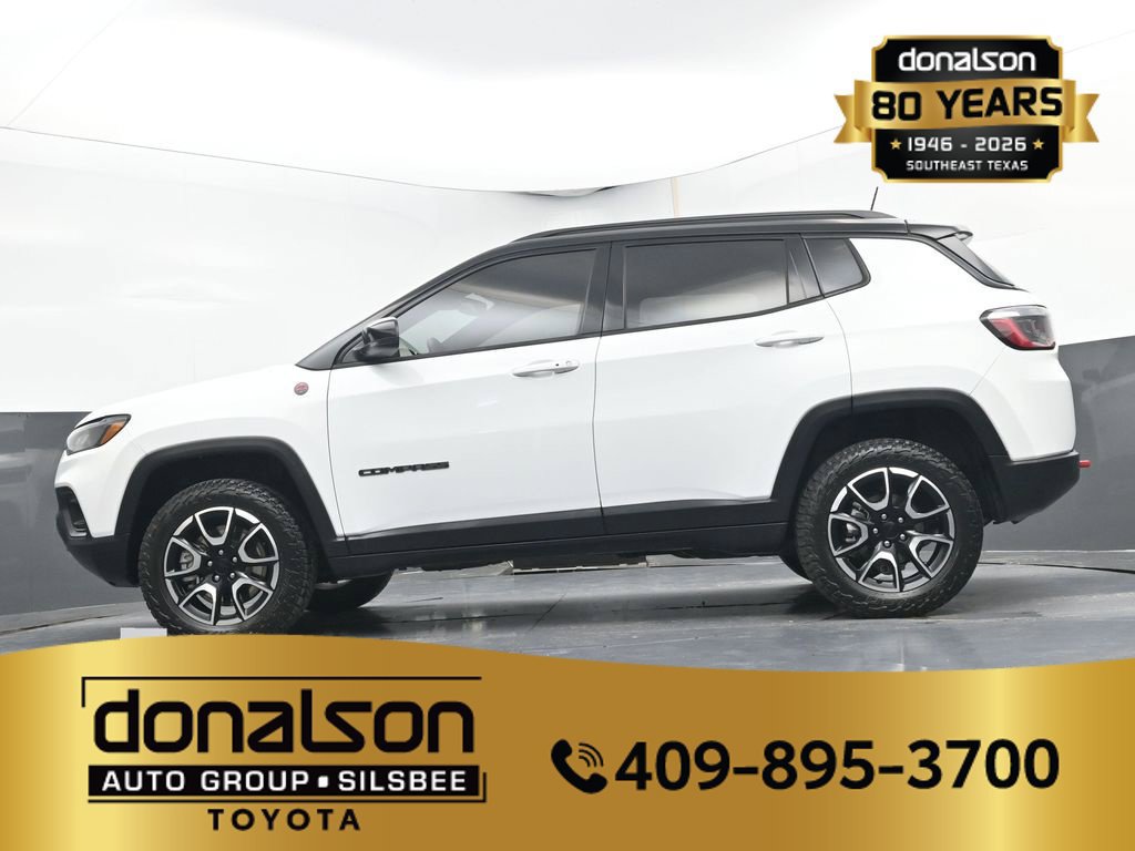 Used 2024 Jeep Compass Trailhawk AWD/4WD image 20
