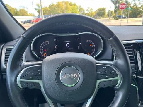 Used 2019 Jeep Grand Cherokee Limited AWD/4WD image 12