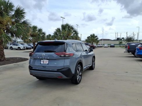 Used 2021 Nissan Rogue SL FWD image 5