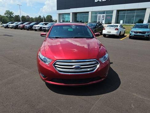 Used 2017 Ford Taurus SEL w/ Equipment Group 201A FWD image 2