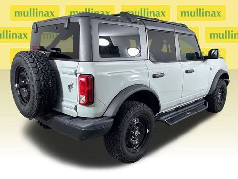 Certified 2022 Ford Bronco Black Diamond AWD/4WD image 4