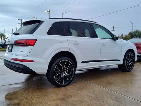 Used 2023 Audi Q7 3.0T Prestige image 12