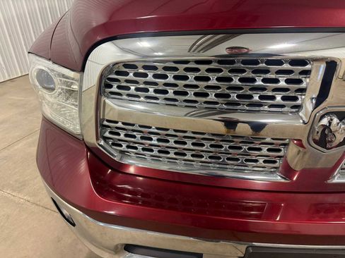 Used 2017 RAM 1500 Laramie w/ Convenience Group AWD/4WD image 4