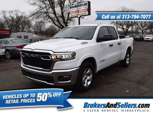 Used 2025 RAM 1500 Big Horn AWD/4WD image 1