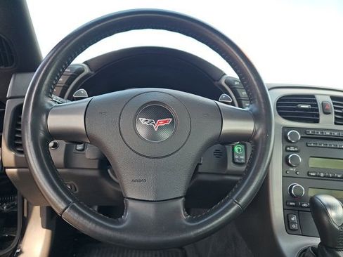 Used 2006 Chevrolet Corvette Convertible w/ Preferred Equipment Group image 30