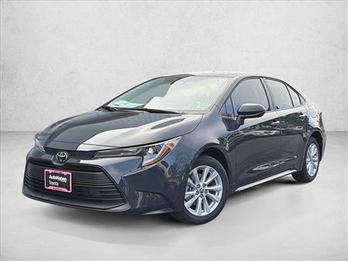 New 2026 Toyota Corolla LE image 1