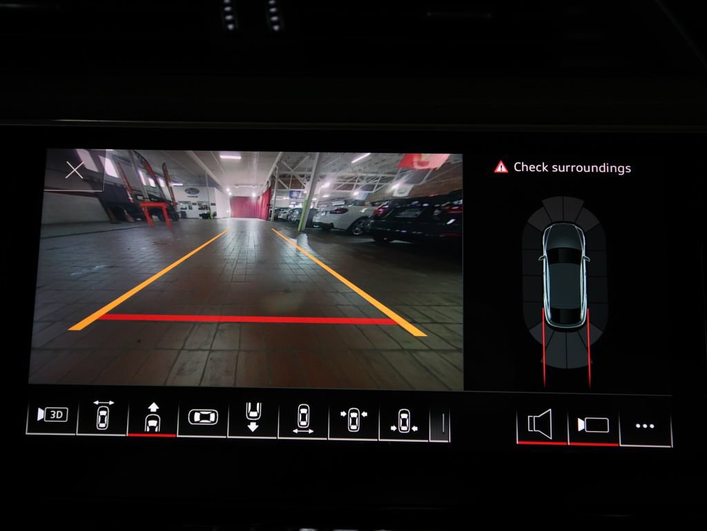 Used 2021 Audi e-tron Premium Plus w/ Premium Plus Package AWD/4WD image 24