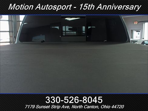 Used 2016 Nissan Titan SV image 10