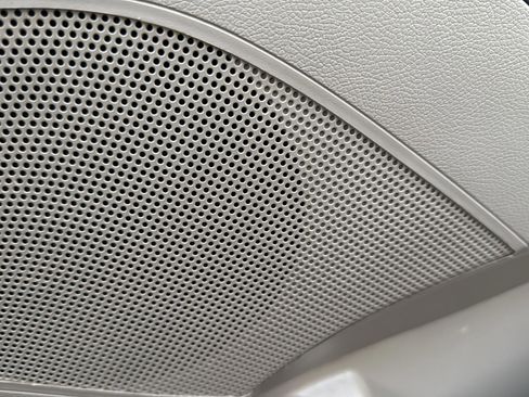 Used 2015 Hyundai Elantra SE image 36