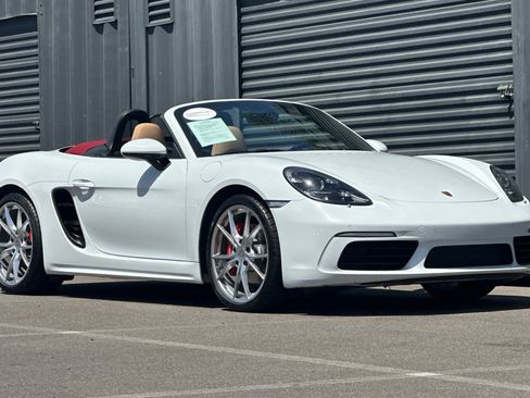 Certified 2022 Porsche 718 Boxster S RWD image 10