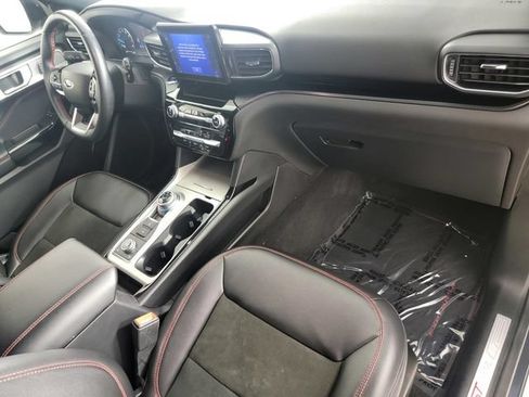 Certified 2022 Ford Explorer ST-Line AWD/4WD image 19