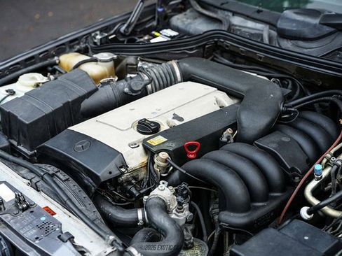 Used 1995 Mercedes-Benz E 320 Convertible image 23