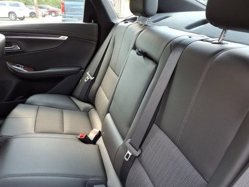 Used 2014 Chevrolet Impala LT FWD image 11