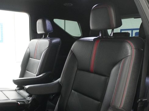 Used 2026 Chevrolet Traverse RS FWD image 29