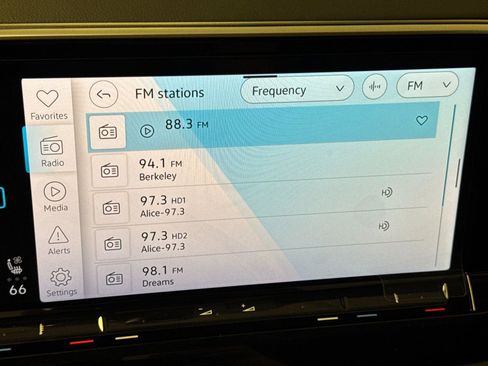 New 2026 Volkswagen Atlas SE image 18