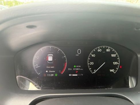 Used 2024 Honda HR-V LX image 18