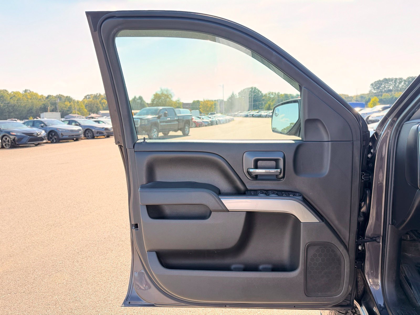 Used 2015 Chevrolet Silverado 1500 LT w/ All Star Edition AWD/4WD image 19