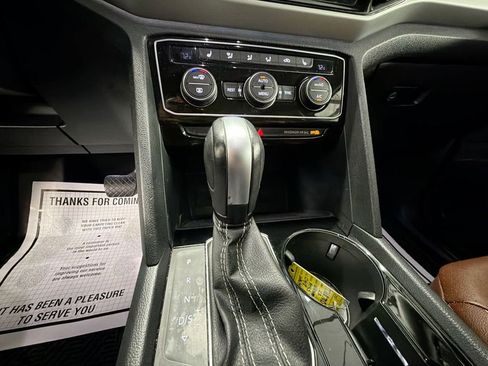 Used 2022 Volkswagen Atlas SEL image 16