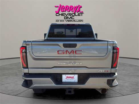 Used 2024 GMC Sierra 2500 AT4 w/ AT4 Premium Plus Package image 12