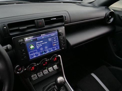 Used 2024 Toyota GR86 Premium RWD image 20