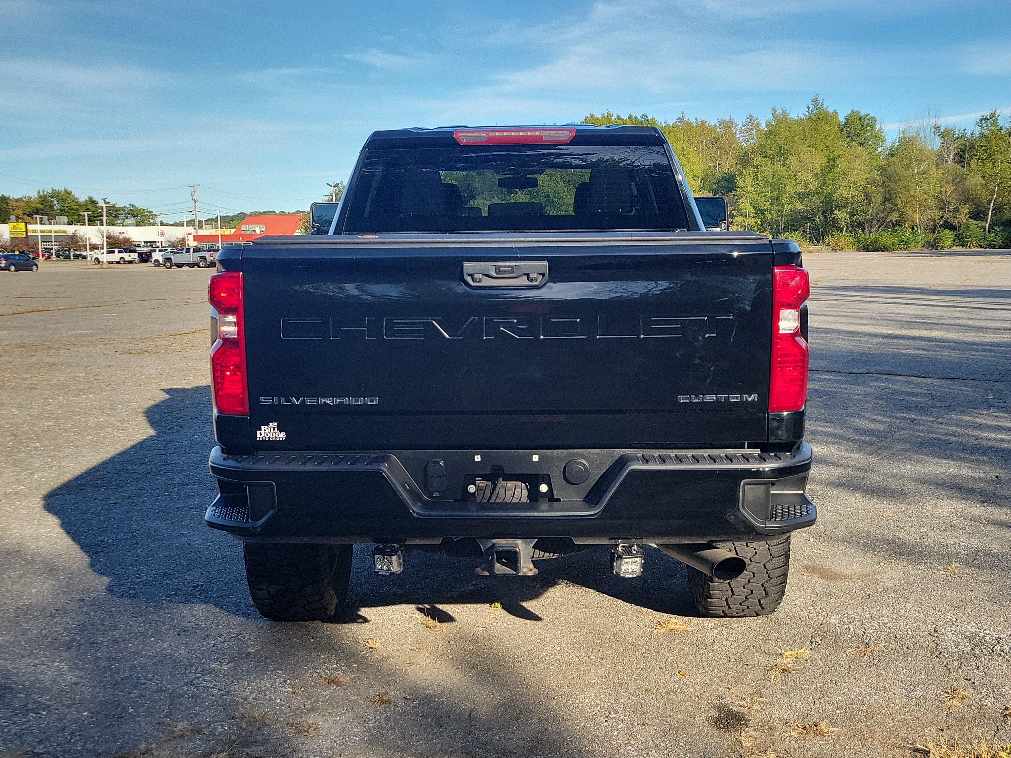 Used 2023 Chevrolet Silverado 2500 Custom w/ Custom Value Package AWD/4WD image 6
