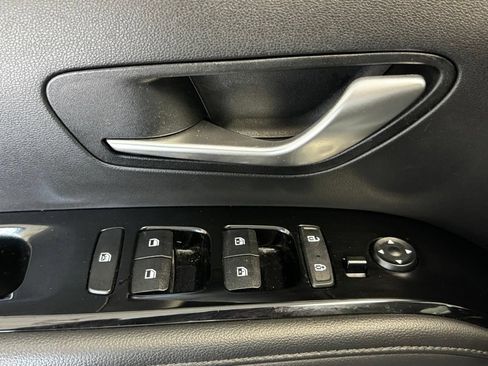 Used 2022 Hyundai Tucson Limited AWD/4WD image 12