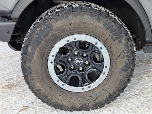 Used 2021 Ford Bronco Badlands image 13