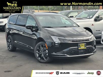 New 2027 Chrysler Pacifica Limited
