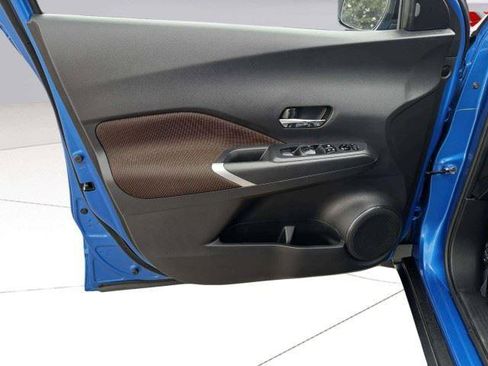 Used 2023 Nissan Kicks SR FWD image 19