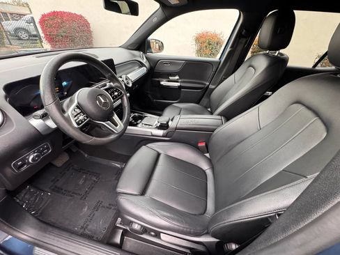 Used 2022 Mercedes-Benz GLB 250 image 11