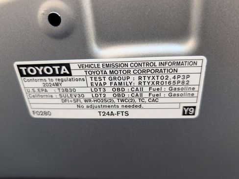 Used 2024 Toyota Grand Highlander Limited image 45