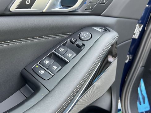 New 2026 BMW X5 M60i image 12