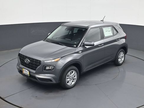 New 2026 Hyundai Venue SE FWD image 13
