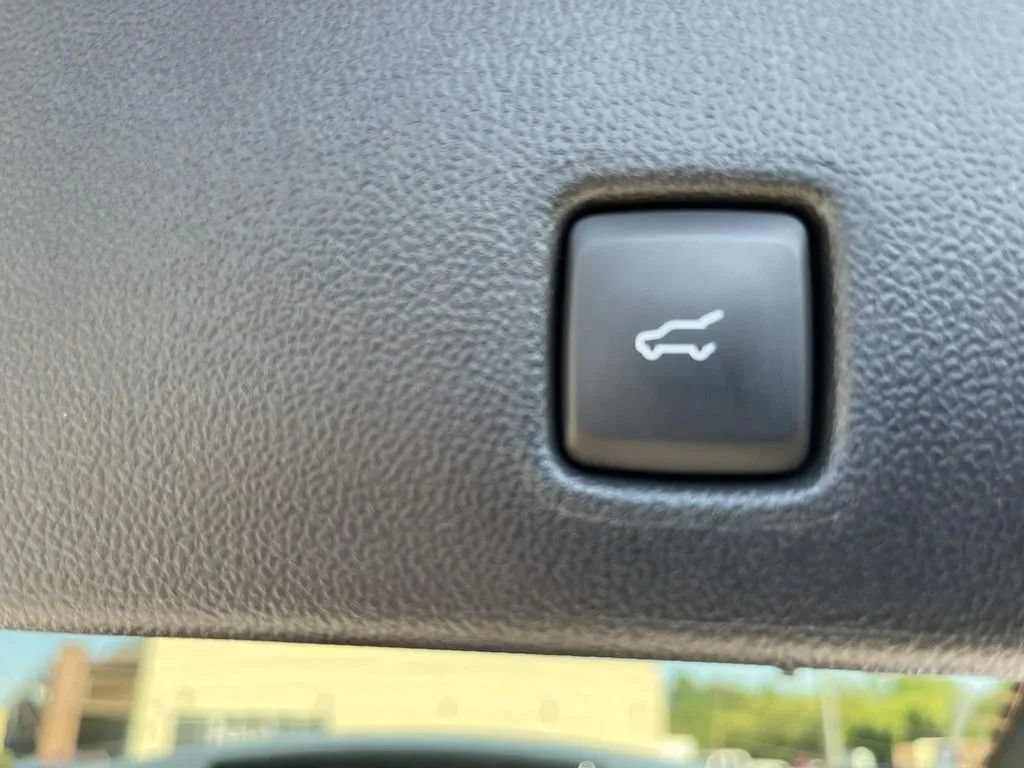 Used 2025 Ford Escape Active w/ Tech Pack #1 FWD image 21
