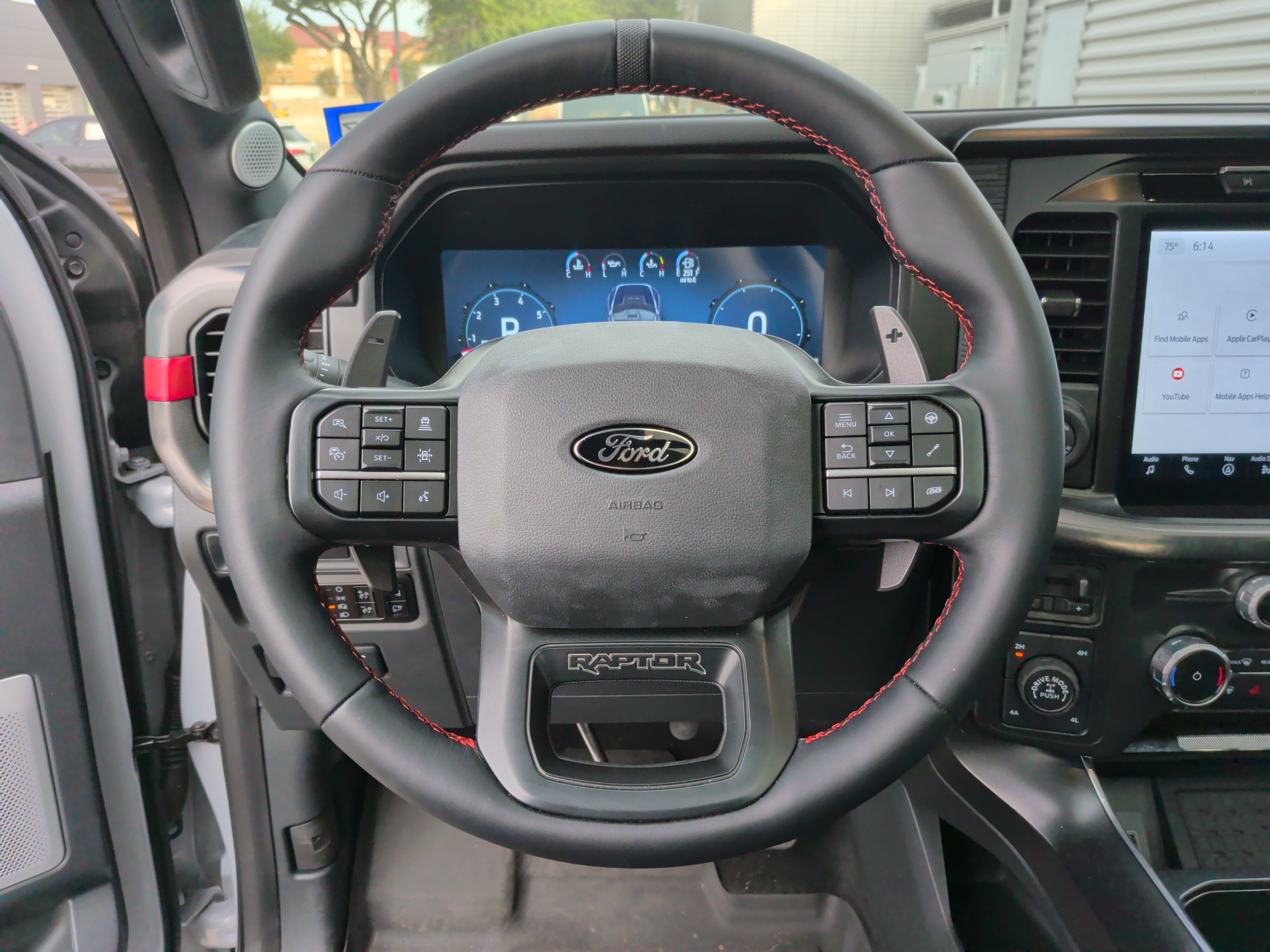 Used 2025 Ford F150 Raptor AWD/4WD image 17