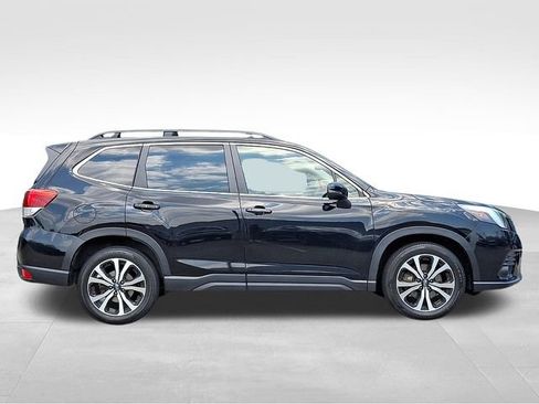 Used 2023 Subaru Forester Limited AWD/4WD image 7