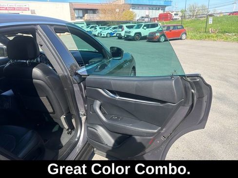 Used 2023 Maserati Levante Modena AWD/4WD image 19