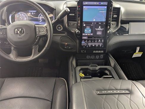 Used 2025 RAM 3500 Limited image 27