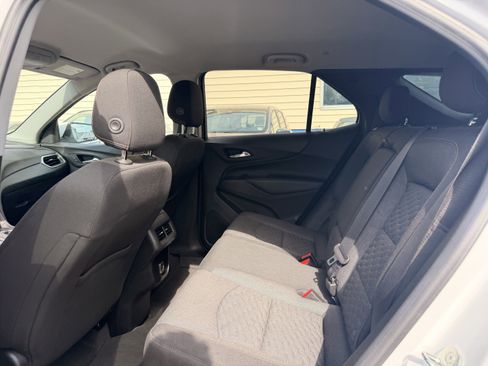 Used 2019 Chevrolet Equinox LT FWD image 26