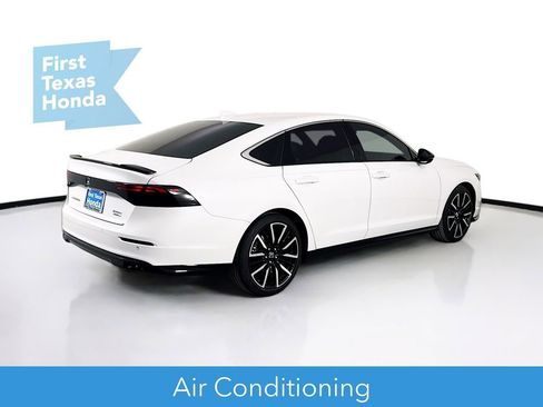 Certified 2024 Honda Accord Touring image 8