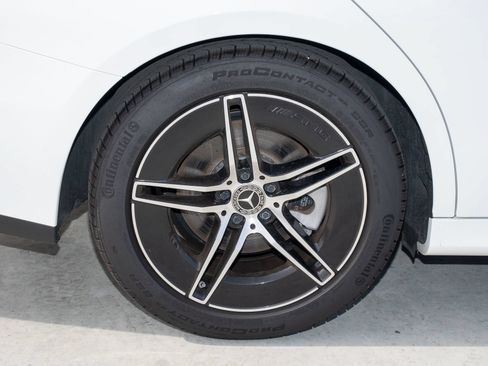 Used 2024 Mercedes-Benz E 350 4MATIC Sedan image 44