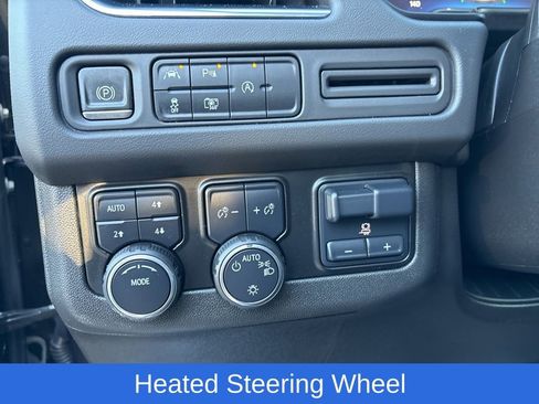 Used 2023 Chevrolet Tahoe LT w/ LT Signature Package image 18