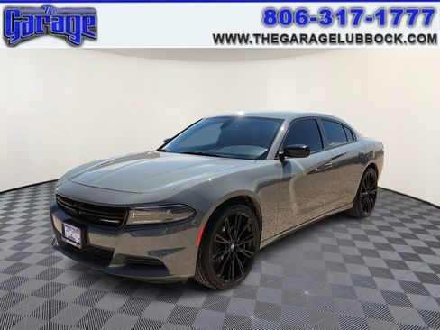 Used 2023 Dodge Charger SXT RWD image 1