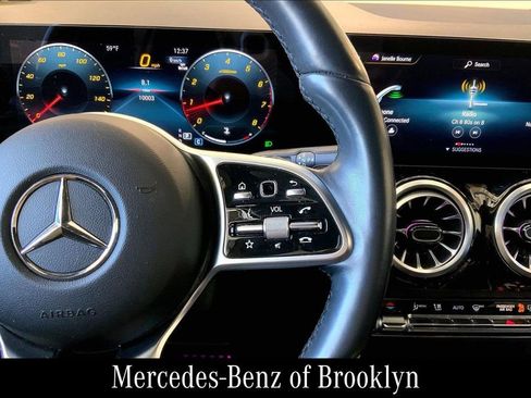 Used 2023 Mercedes-Benz GLA 250 4MATIC image 28