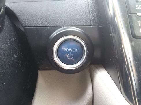 Used 2012 Toyota Camry LE image 14