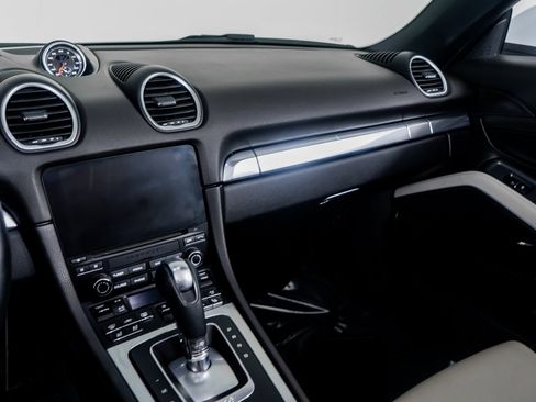 Used 2022 Porsche 718 Boxster S image 39